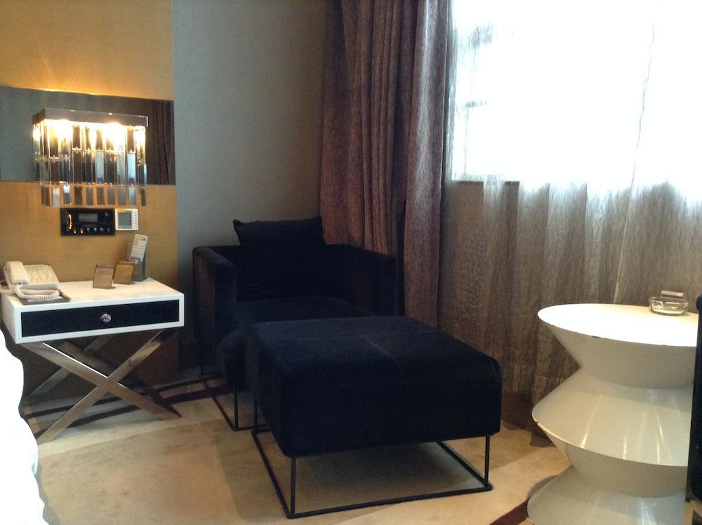 Shenzhen Baoan Luxe Manor Hotell Exteriör bild